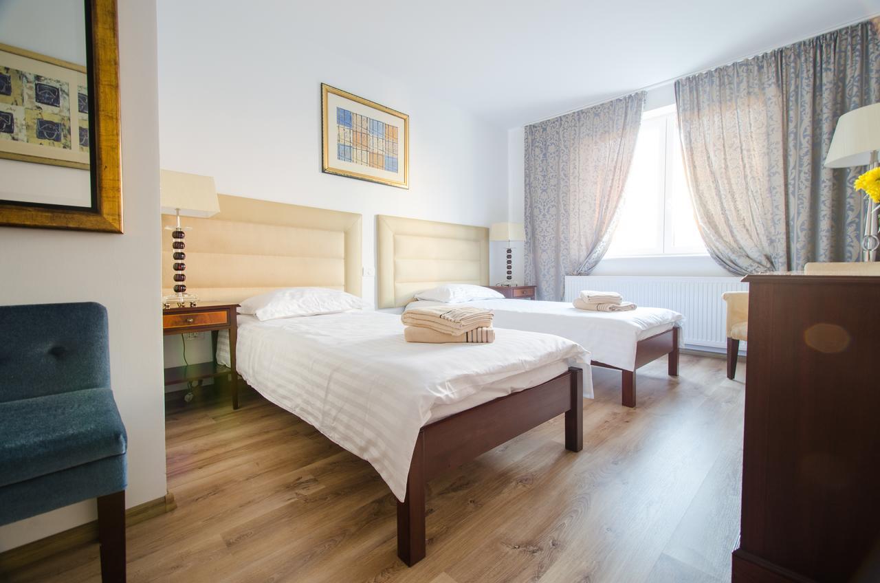 Hotel Eka Sebeş Exteriér fotografie